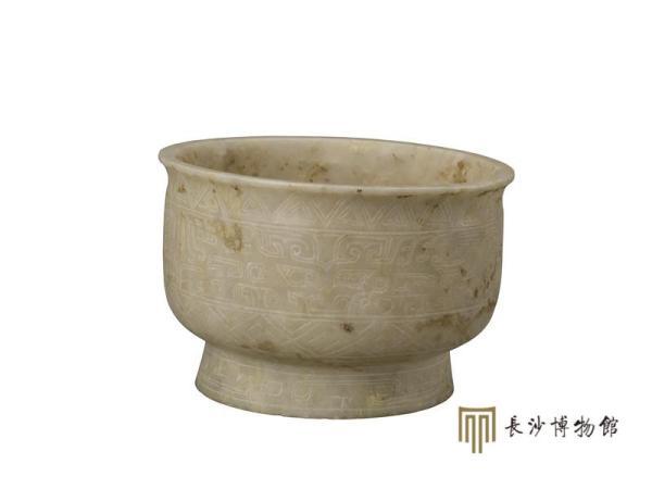 婦好墓出土文物長(zhǎng)沙展出，呈現(xiàn)殷商王后允文允武一生