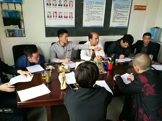 凱里市房產(chǎn)局與物業(yè)公司簽訂責(zé)任書層層落實鞏固環(huán)境衛(wèi)生長效管理