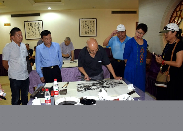 老警官書畫院啟航公安部活動中心 警事文化掀開新篇章