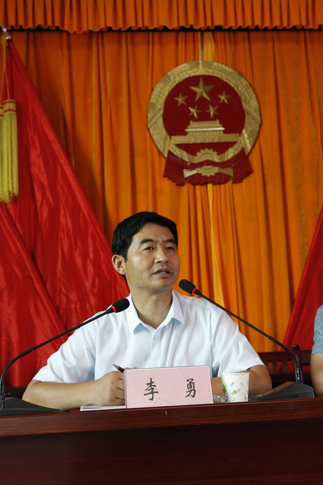 蚌埠市召開(kāi)農(nóng)業(yè)種植業(yè)結(jié)構(gòu)調(diào)整現(xiàn)場(chǎng)會(huì)