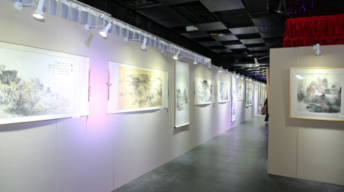 畫家劉新作品亮相“紀念改革開放四十周年全國名家藝術作品公益展”