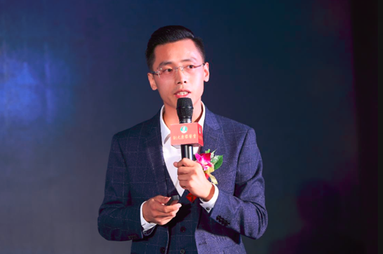 劉大康國醫(yī)堂大健康研發(fā)產品授牌儀式暨新聞發(fā)布會濟南舉行