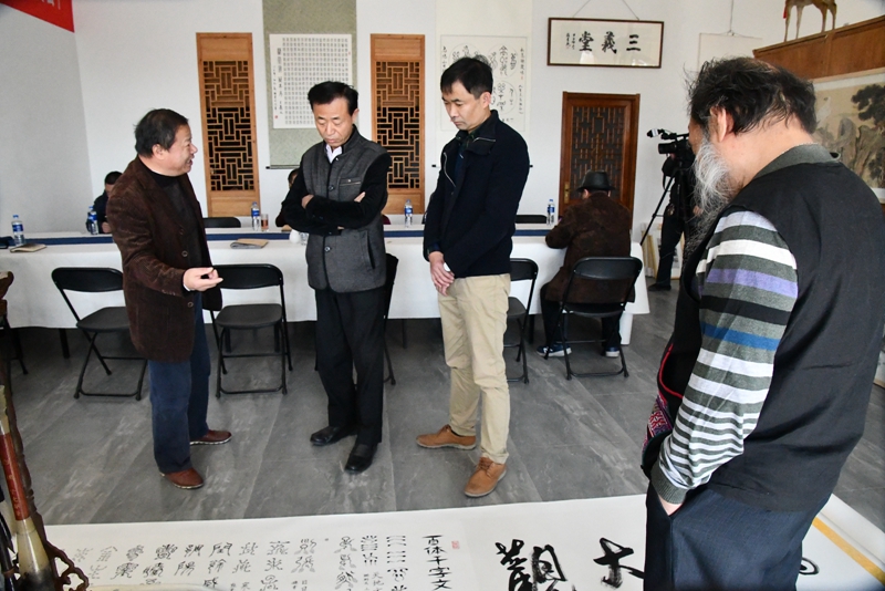 “中國(guó)百體書法”座談會(huì)暨論壇籌備會(huì)在宋莊隆重舉辦