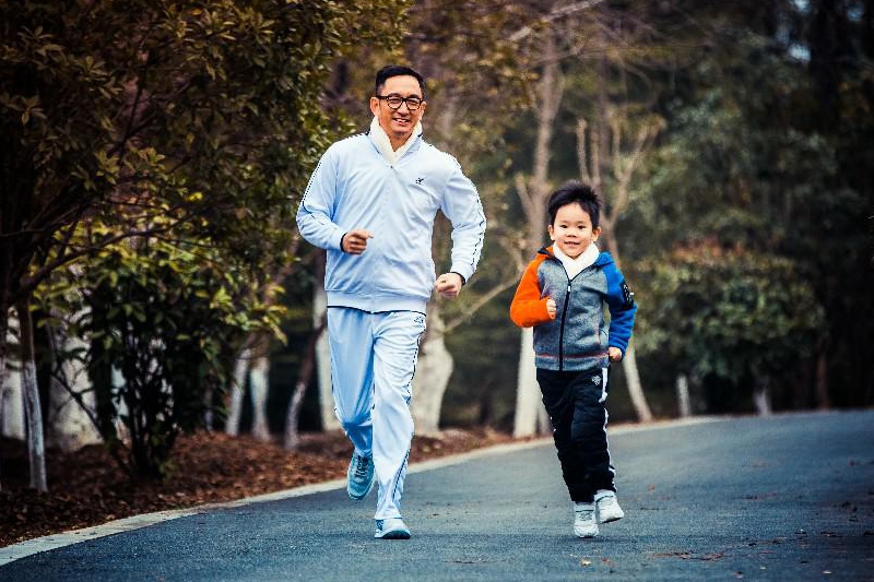 電影《站住！小偷》上映在即 鄭云尤勇梁小龍吳啟華開啟奔跑模式