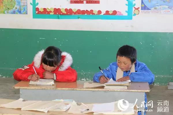 “冰花男孩”的一年：這個(gè)冬天不太冷！