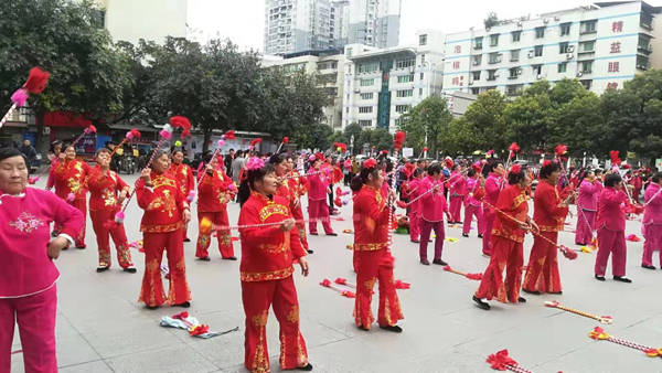 重慶市豐都縣老體協(xié)慶?！藡D女節(jié)‘’文藝演出