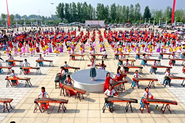 傳承屈原文化，弘揚家國情懷--中國屈原文化傳承基地授牌儀式在河南魯山舉行