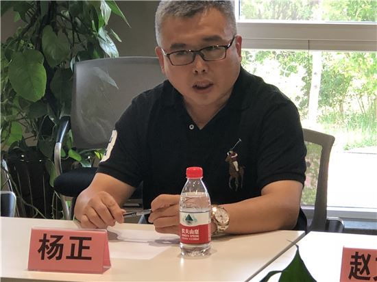 鏗鏘玫瑰攜手科技 助力中國橄欖球事業(yè)發(fā)展暨全球首例微高壓氧艙捐贈儀式及高端研討會在京舉辦