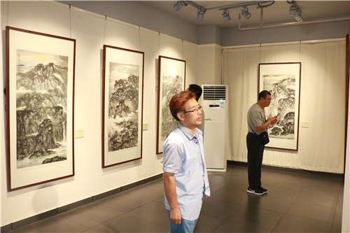 助力冬奧：河北省美術(shù)家協(xié)會主席團(tuán)中國畫名家邀請展開幕