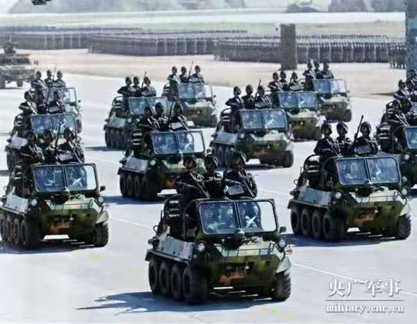 閱兵·檔案|2017慶祝建軍90周年閱兵:野戰(zhàn)化沙場點兵
