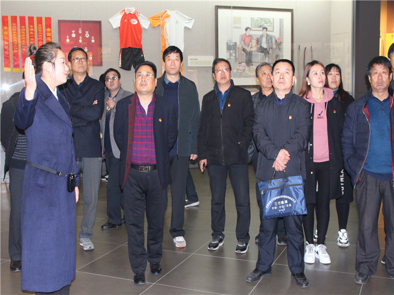 高青縣花溝學(xué)區(qū)教育黨總支組織開展黨性實踐教育活動