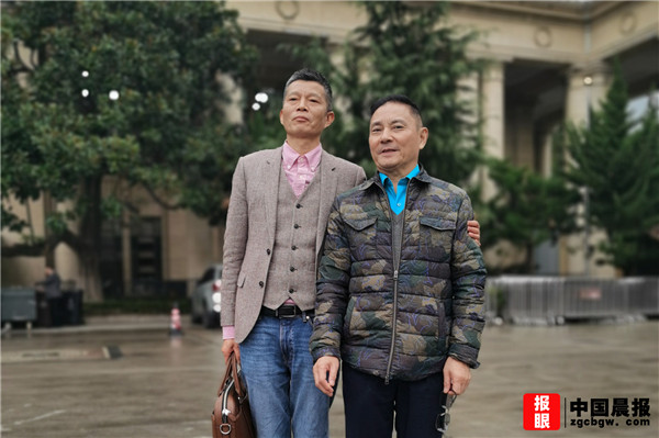 中國晨報(bào)管理層應(yīng)邀出席“丹青傳情”藝術(shù)家作品聯(lián)展上海開幕式