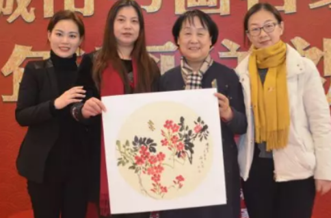 山東聊城市直書畫家協(xié)會(huì)在萬恒眼科聯(lián)合舉辦“新春送祝福”活動(dòng)