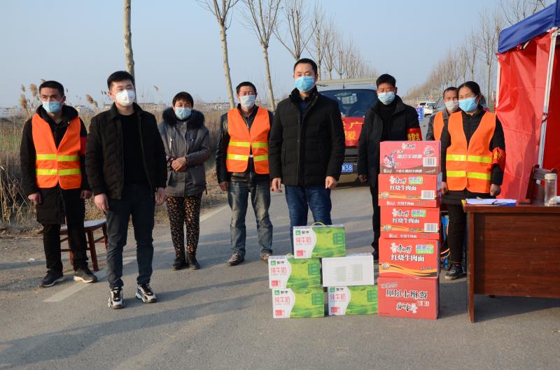 同心同德、阻擊疫情—潁上縣天外天廣告裝飾公司為疫情防控一線捐贈愛心物資
