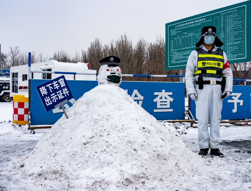 風(fēng)雪中的堅(jiān)守——眾志成城 抗擊肺炎書(shū)畫(huà)攝影展作品選登