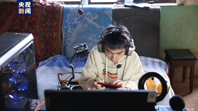 僅手指能動！18歲山村病殘青年如何逆襲成電競主播？