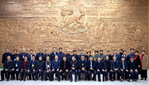 巨野籍作家陳瑞紅《漢之始祖劉邦》學(xué)術(shù)座談會(huì)在巨野舉行
