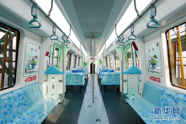 新型中低速磁浮列車在長春下線[組圖]