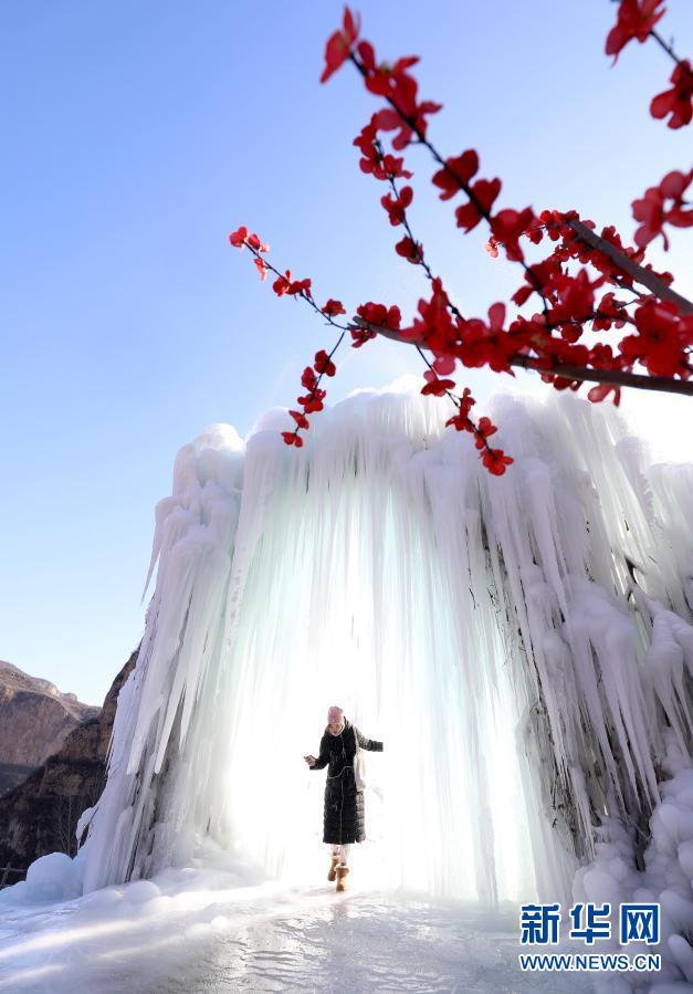 河北平山：冰瀑美景現(xiàn)太行