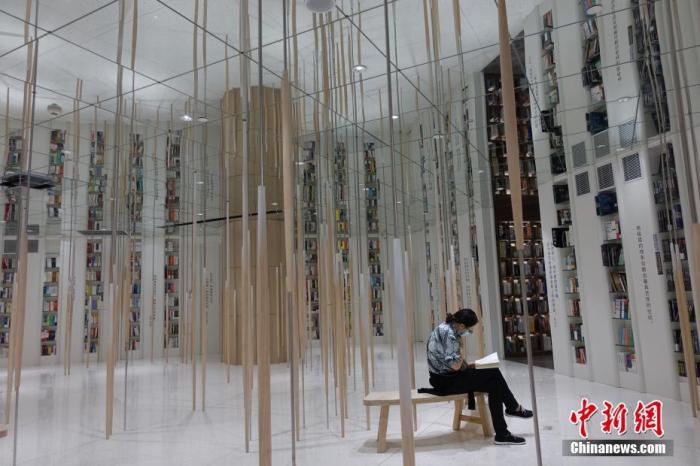 看紙書、聽書……讀屏?xí)r代，你的閱讀方式變了嗎？