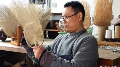 探訪百年非遺德陽潮扇制作技藝：工序繁復精細 機器無法代替純手工制作