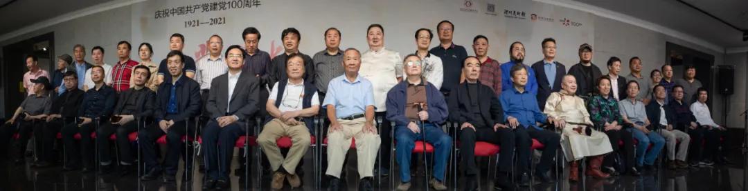 蒙古馬攝影藝術(shù)作品展暨《蒙古馬》畫冊(cè)首發(fā)式開幕