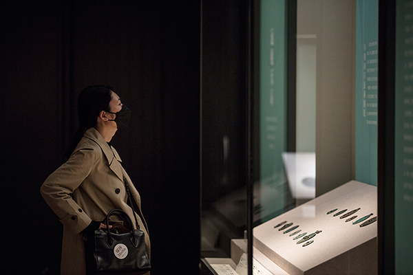 400余面中國(guó)歷代銅鏡在清華大學(xué)展出