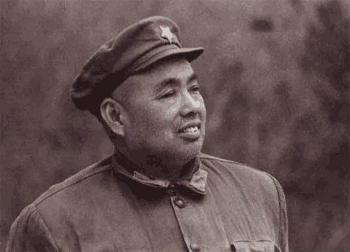 對越作戰(zhàn)后為何楊得志與許世友一個榮升一個榮退