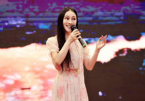 中華詩詞學(xué)會演藝界詩詞工作委員會成立暨詩詞吟誦大會在京舉行