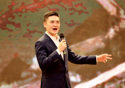 中華詩詞學(xué)會演藝界詩詞工作委員會成立暨詩詞吟誦大會在京舉行