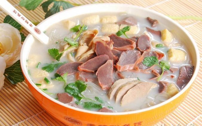 樂(lè)見(jiàn)為小吃確立生產(chǎn)標(biāo)準(zhǔn)
