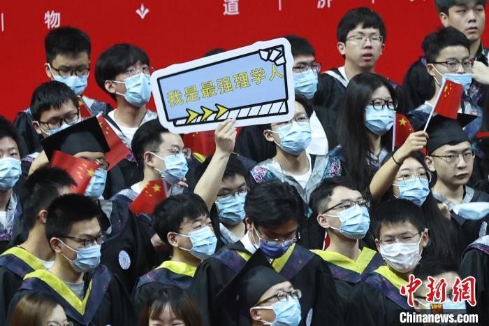 卷煙工、賣房人……這屆大學生的就業(yè)你看懂了么？