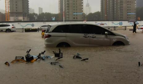 五問河南特大暴雨：這里為何成為全國強降雨中心？