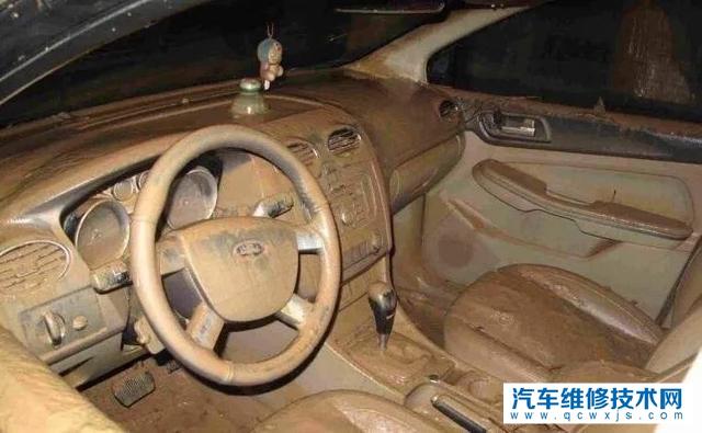 鑒別二手車市場(chǎng)里的泡水車，教你一招