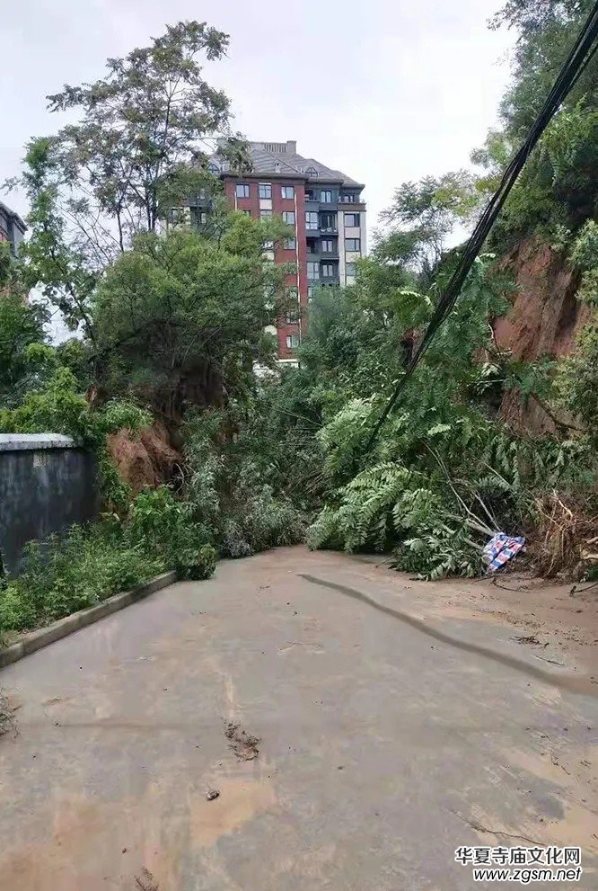 暴雨下的滎陽洞林寺受災(zāi)實(shí)況，千年古剎災(zāi)后修建迫在眉睫