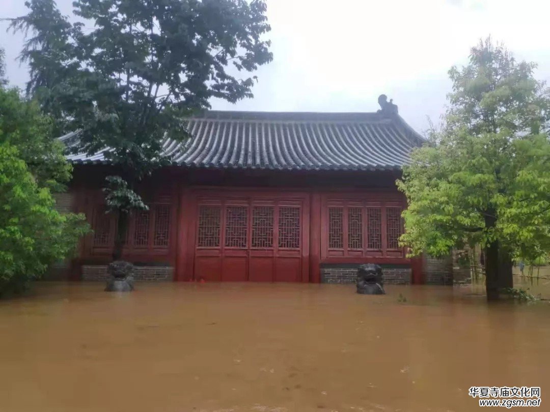 暴雨下的滎陽洞林寺受災(zāi)實(shí)況，千年古剎災(zāi)后修建迫在眉睫