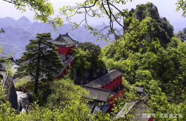 武當?shù)拦美钫\玉：活到118歲，晚年生黑發(fā)長新牙，臨終留下三個字