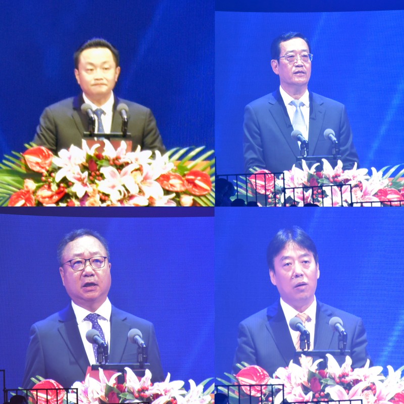 八位從大連走出的中國十佳時裝設(shè)計(jì)師在開幕式首秀綻放“初心”