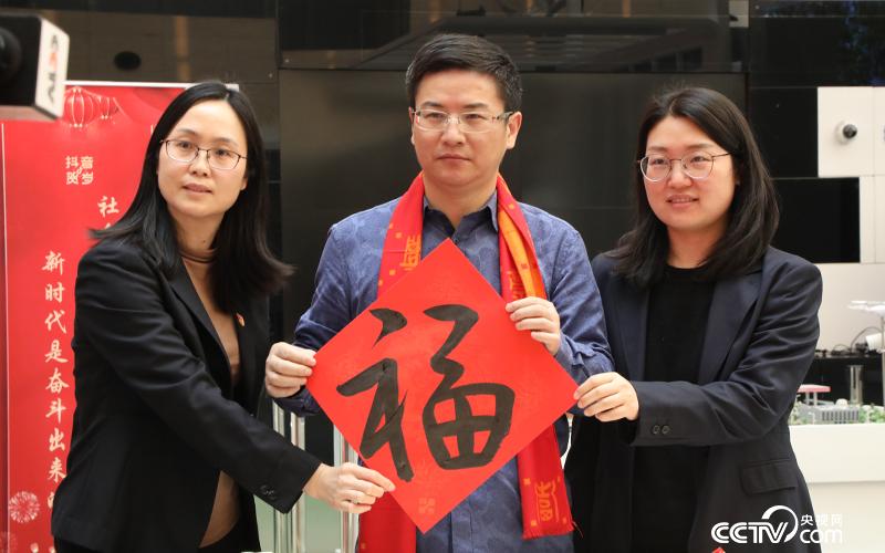 邱才楨送“?！? />
</p>
<p style=