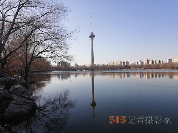 李月手機拍圖——玉淵潭公園冰開春來
