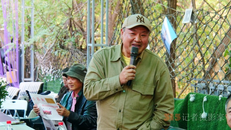 藍色老虎之聲：詩人藝術家紀念于貞志朗誦會在京舉辦