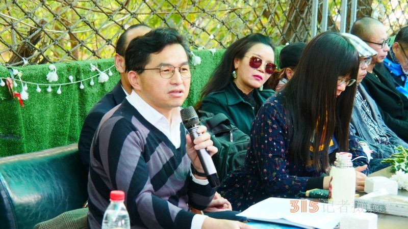 藍色老虎之聲：詩人藝術家紀念于貞志朗誦會在京舉辦
