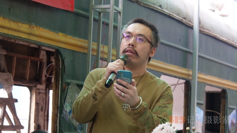藍色老虎之聲：詩人藝術家紀念于貞志朗誦會在京舉辦