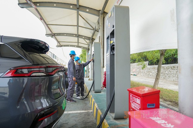 新能源汽車充電，“續(xù)航”不再焦慮還要多久？