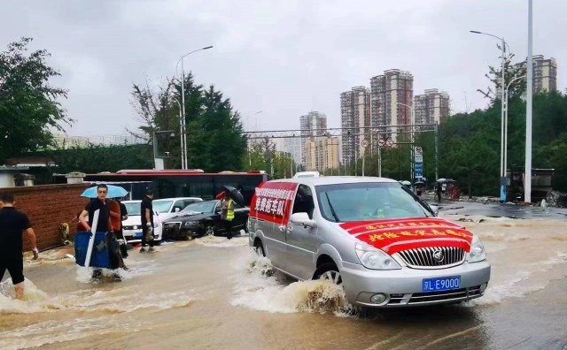 汽車人火速參與災(zāi)害搶險(xiǎn)救援，專家建議購買二手車要摸清車況