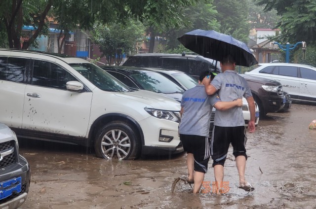 汽車人火速參與災(zāi)害搶險(xiǎn)救援，專家建議購買二手車要摸清車況