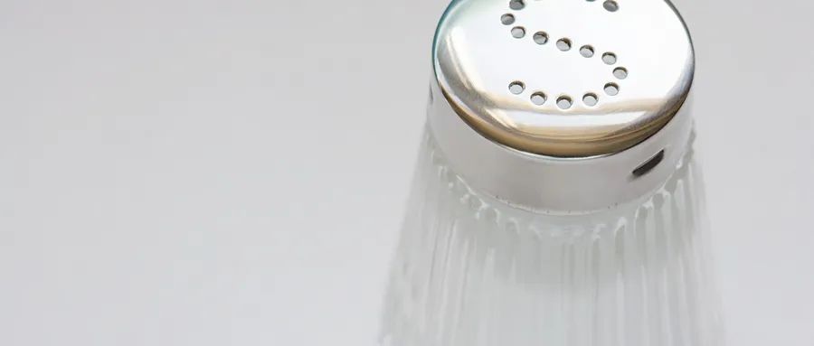 你真的會(huì)減鹽嗎？家庭必備減鹽技巧，趕緊用起來(lái)