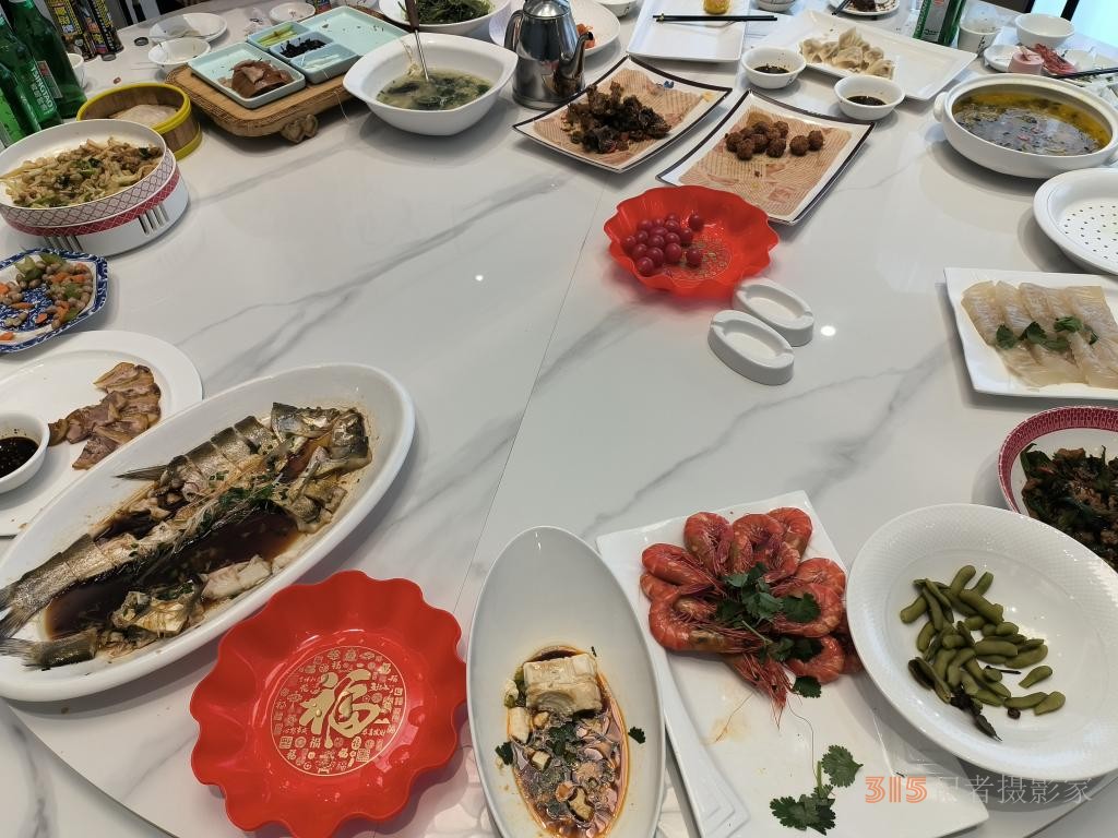新華視點(diǎn)·關(guān)注糧食浪費(fèi)丨如何避免節(jié)日盛宴變“剩宴”？
