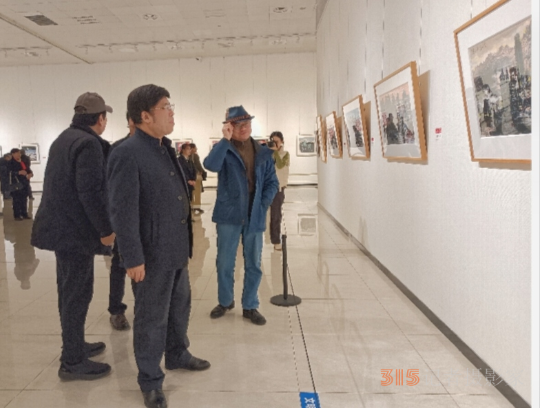 “如果時(shí)代被看見(jiàn)”三人畫(huà)展在濟(jì)南啟幕，共繪時(shí)代藝術(shù)長(zhǎng)卷