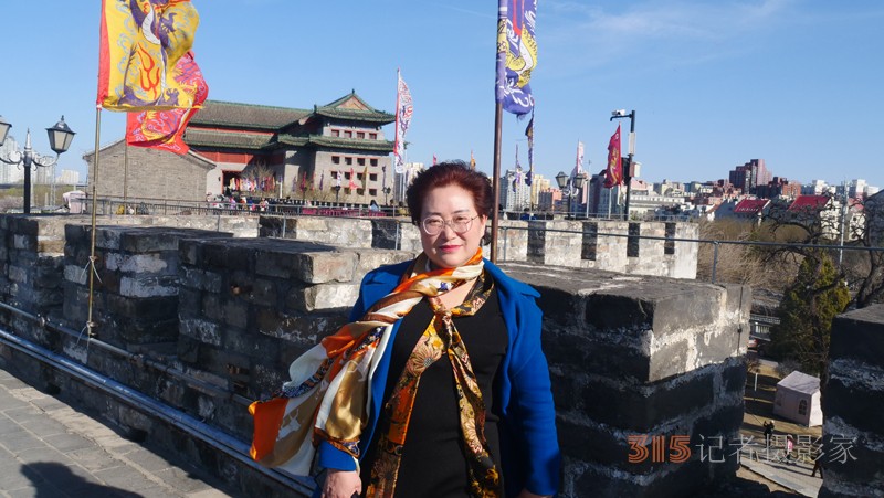 春分時(shí)節(jié)明城墻樂(lè)游賞梅